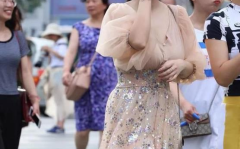 大理黄衣服小姐姐完整版,黄衣小姐姐的浪漫邂逅与美好时光