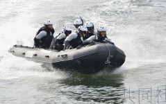 -逐日吃瓜网红事务黑料网曝汇集热点事务吃瓜51官方网站-体贴导筒微博赢取《好器械》导演亲笔签字周边！网